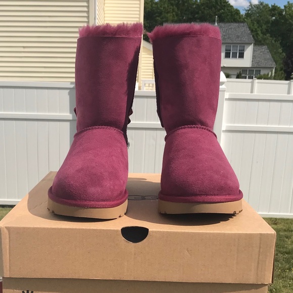 UGG Bailey Bow II Velvet Ribbon - Picture 3 of 7